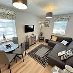 The Puffin Pad - Part Of The The Bay Village With Pool, Gym And Direct Access, Pub, Restaurant, Tennis And Meadows Walks Hébergement de vacances Filey