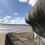 The Puffin Pad - Part Of The The Bay Village With Pool, Gym And Direct Access, Pub, Restaurant, Tennis And Meadows Walks Hébergement de vacances Filey