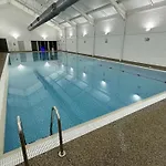 The Puffin Pad - Part Of The The Bay Village With Pool, Gym And Direct Access, Pub, Restaurant, Tennis And Meadows Walks *
