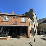The Puffin Pad - Part Of The The Bay Village With Pool, Gym And Direct Access, Pub, Restaurant, Tennis And Meadows Walks Filey