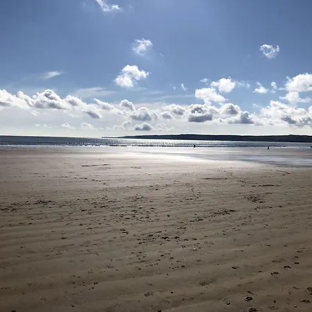The Puffin Pad - Part Of The The Bay Village With Pool, Gym And Direct Access, Pub, Restaurant, Tennis And Meadows Walks *