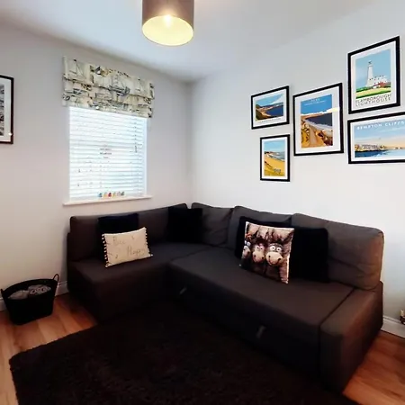 Hébergement de vacances The Puffin Pad - Part Of The The Bay Village With Pool, Gym And Direct Access, Pub, Restaurant, Tennis And Meadows Walks Filey