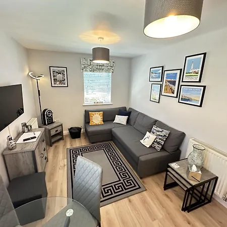 Vakantiehuis The Puffin Pad - Part Of The The Bay Village With Pool, Gym And Direct Access, Pub, Restaurant, Tennis And Meadows Walks