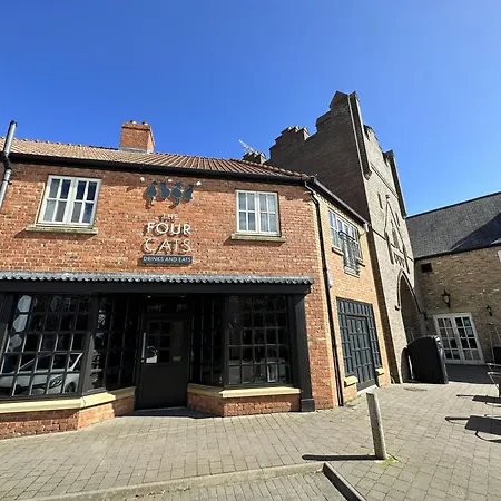 The Puffin Pad - Part Of The The Bay Village With Pool, Gym And Direct Access, Pub, Restaurant, Tennis And Meadows Walks Filey