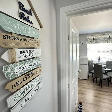 The Puffin Pad - Part Of The The Bay Village With Pool, Gym And Direct Access, Pub, Restaurant, Tennis And Meadows Walks Vakantiehuis *