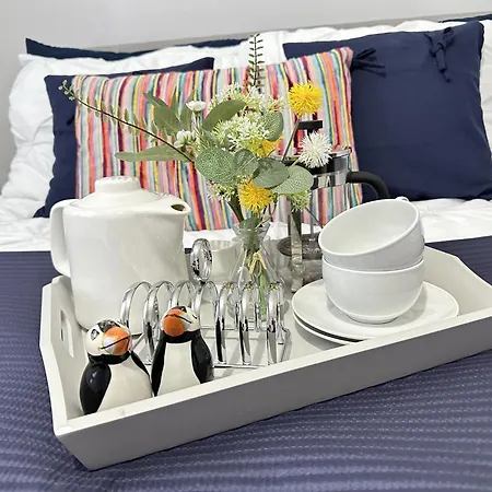 The Puffin Pad - Part Of The The Bay Village With Pool, Gym And Direct Access, Pub, Restaurant, Tennis And Meadows Walks * Filey